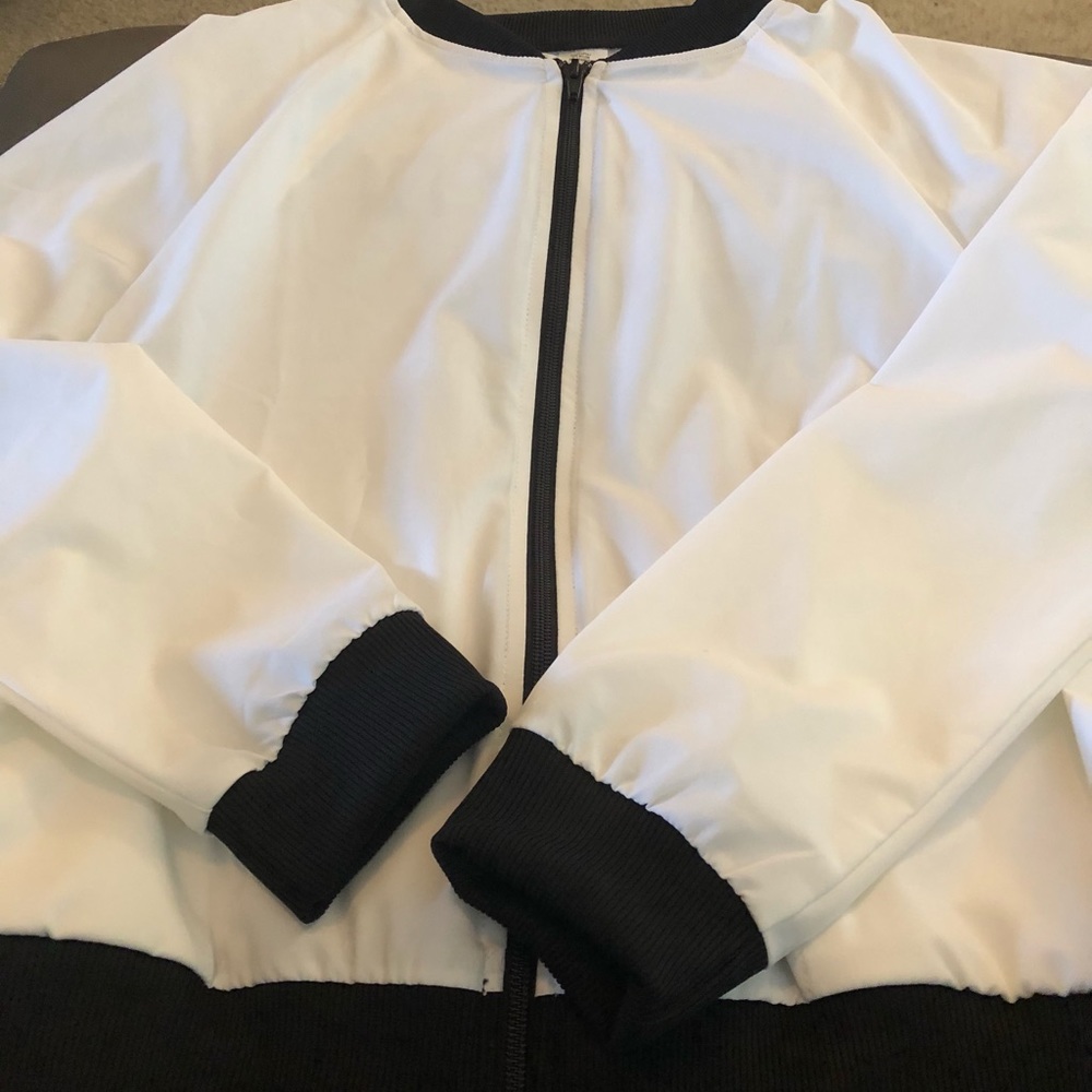 Girls crop windbreaker jacket